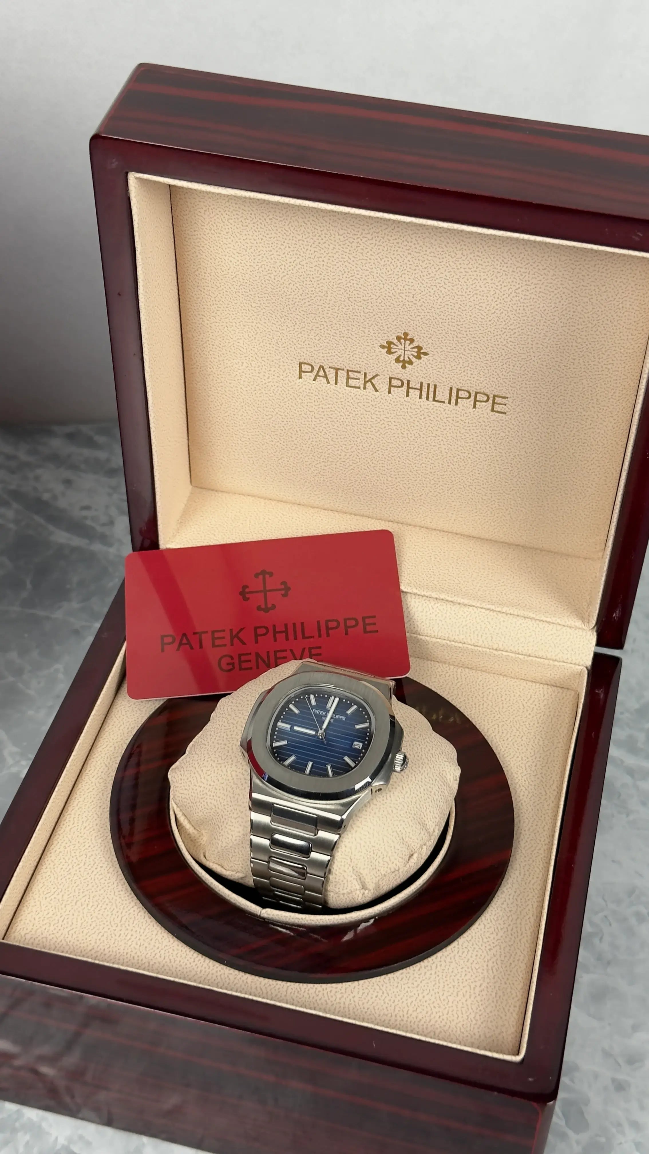 Patek Philippe Geneve Nautilus Automatic Master Copy